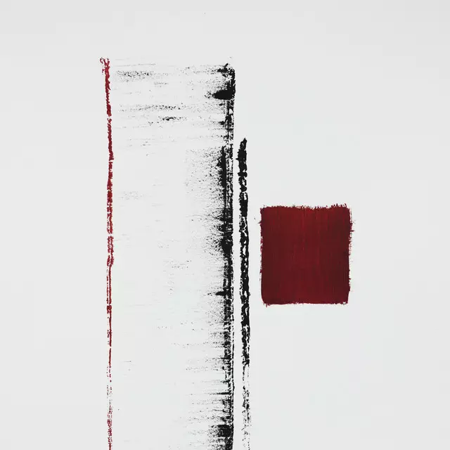 Kissen Black and Red Minimal Abstract