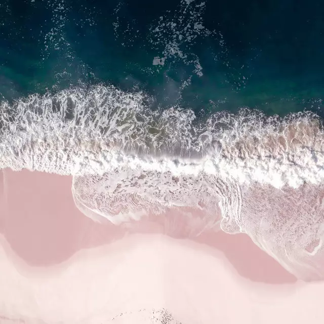 Textilposter Aerial Pink Beach