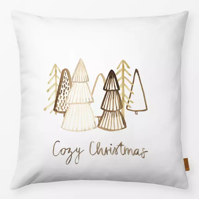 Kissen Cozy Christmas Trees von Lena Yokota -  - Der  Onlineshop für Heimtextilien aus Europa