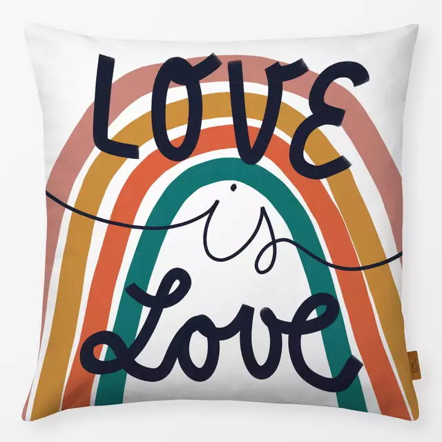 Kissen Love is Love